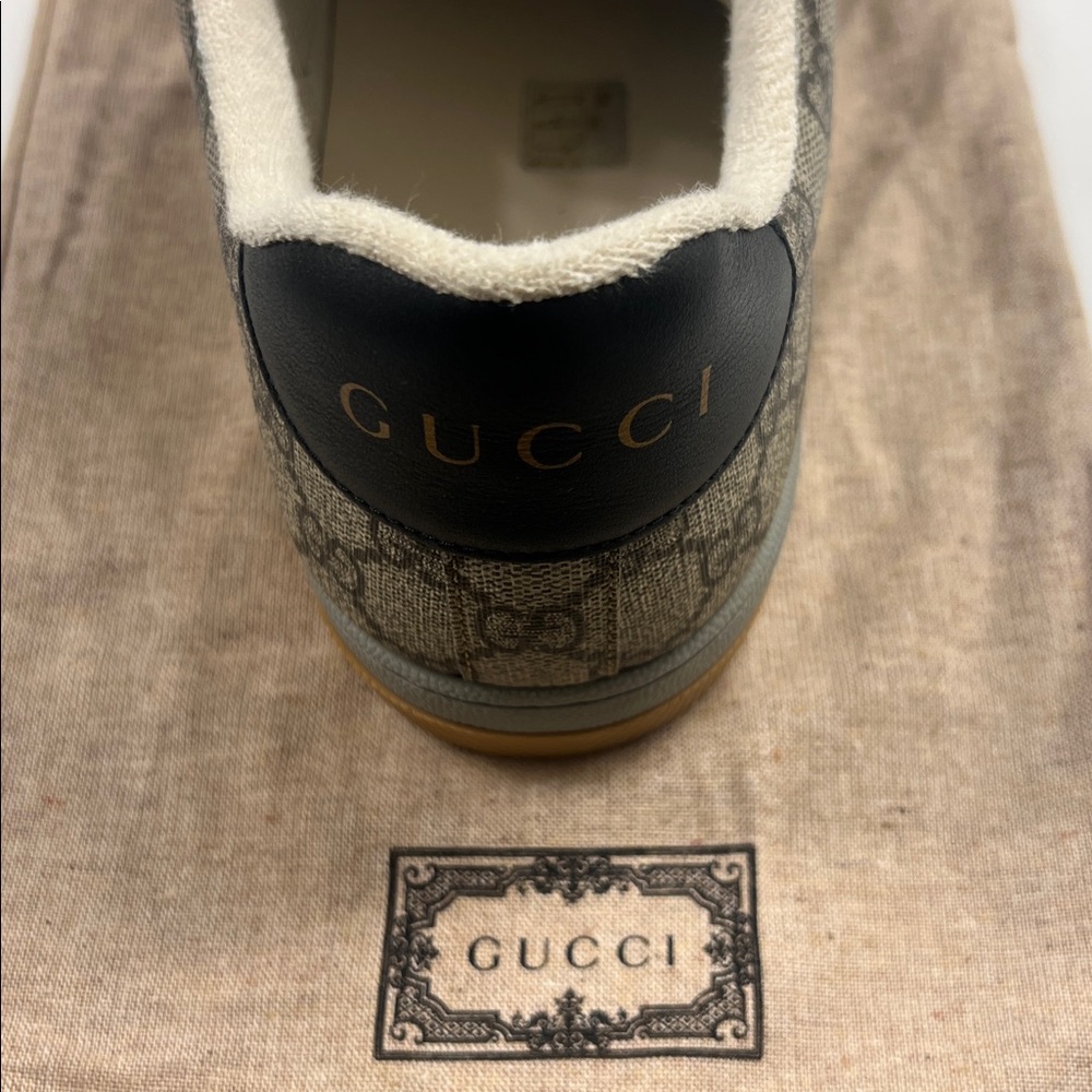 Gucci Men's Beige and Black Patterned Sneakers - Picture 3 of 4